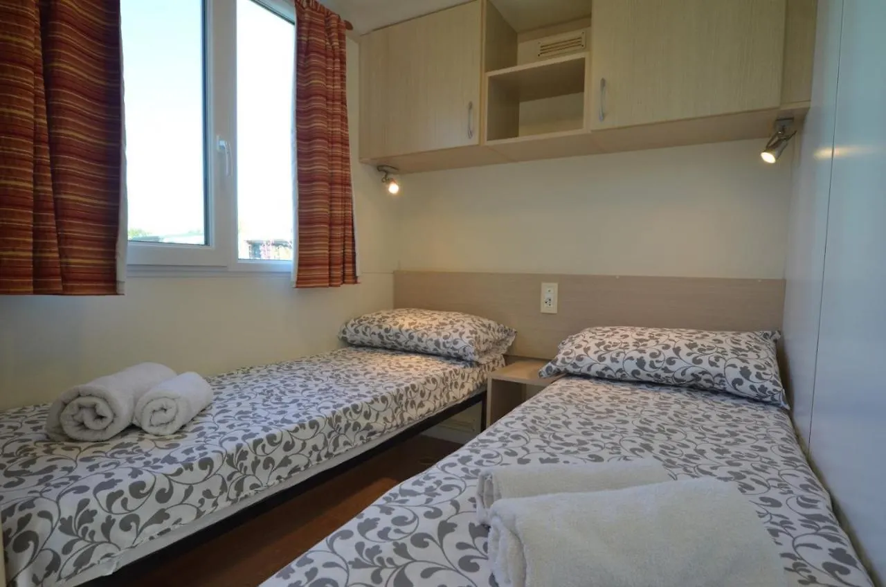 روفينج Flores Mobile Homes 3*,  كرواتيا