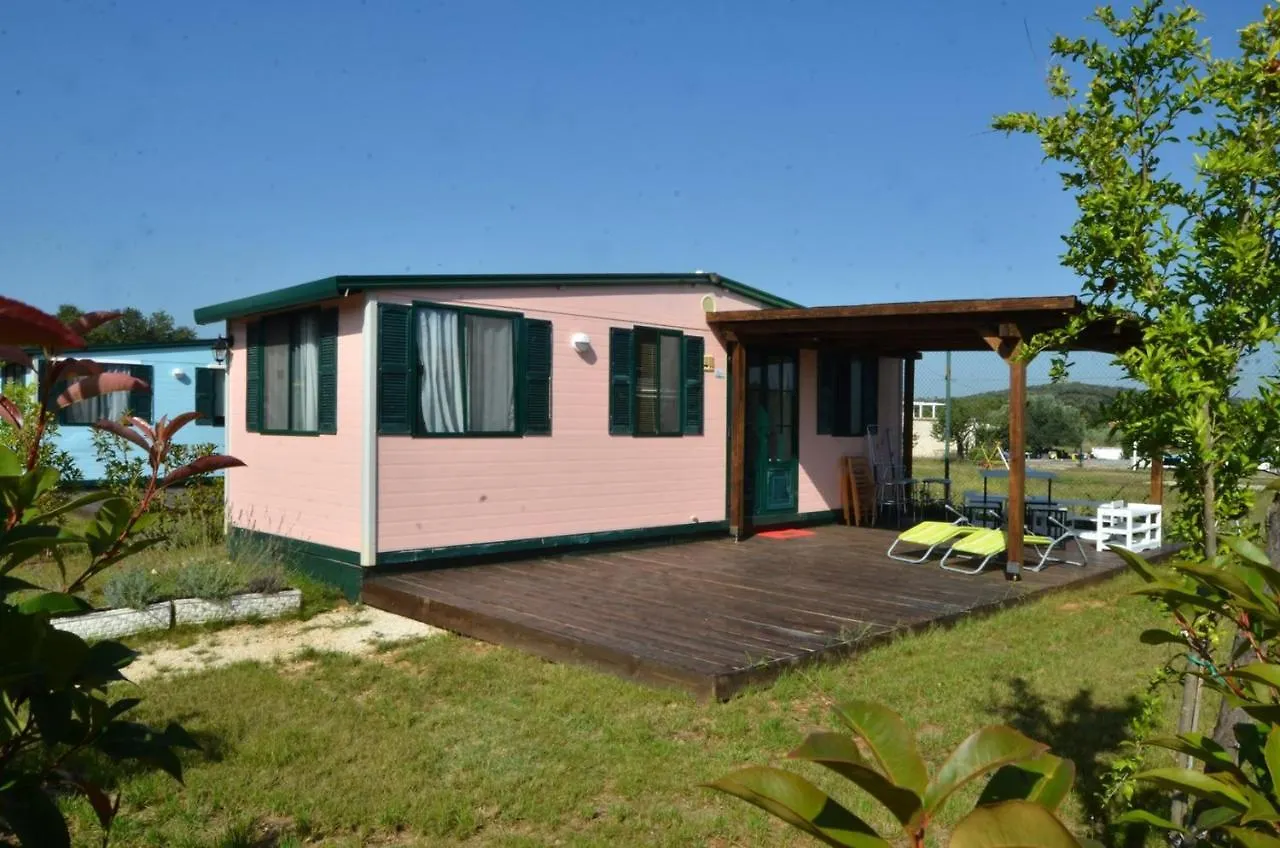 روفينج Flores Mobile Homes بيت ضيافة